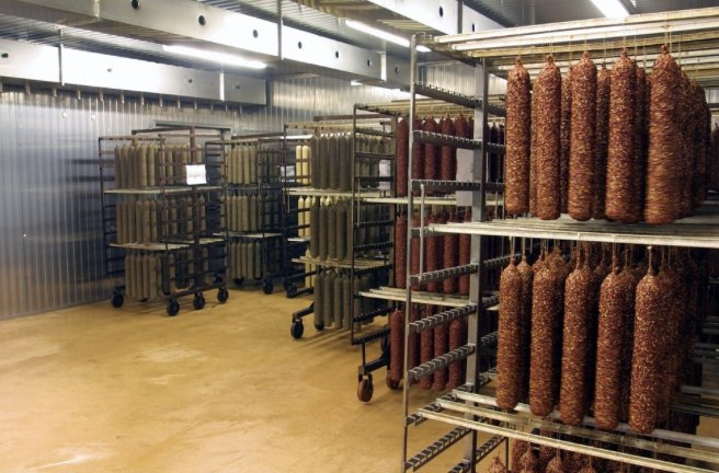 Commercial smokehouse / smoke room