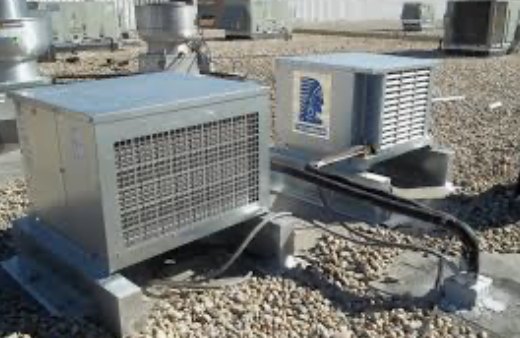 Outdoor rooftop condensing units for refrigeration