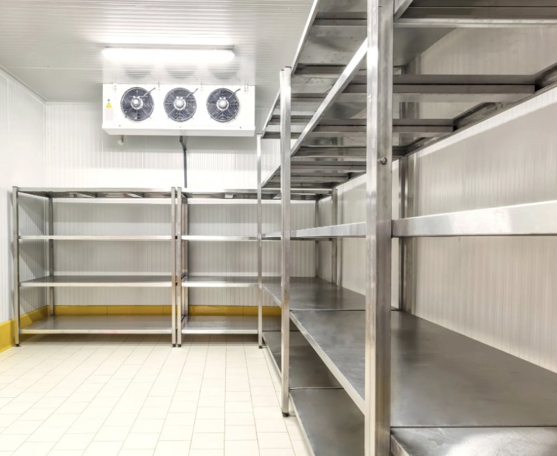 Walk-in storage cooler
